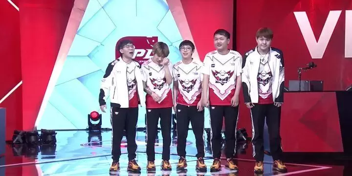 Top Esports — JD Gaming. Прогноз на матч League of Legends (25 марта 2020 года) Top Esports — JD Gaming. Прогноз на матч League of Legends (25 марта 2020 года)