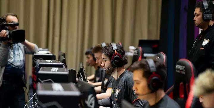 Virtus.pro — OG. Прогноз на матч CS:GO (2 апреля 2020 года) Virtus.pro — OG. Прогноз на матч CS:GO (2 апреля 2020 года)