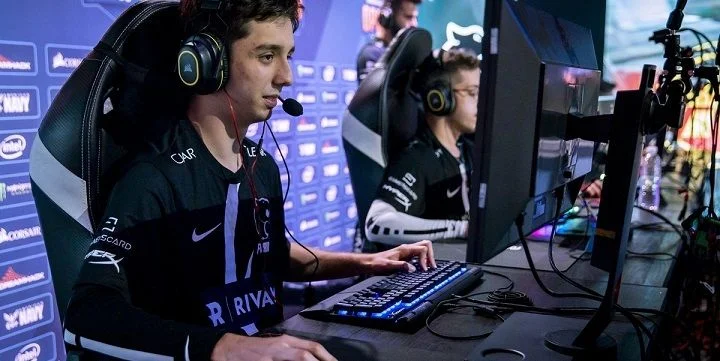 FURIA — Swole Patrol. Прогноз на матч CS:GO (2 апреля 2020 года) FURIA — Swole Patrol. Прогноз на матч CS:GO (2 апреля 2020 года)