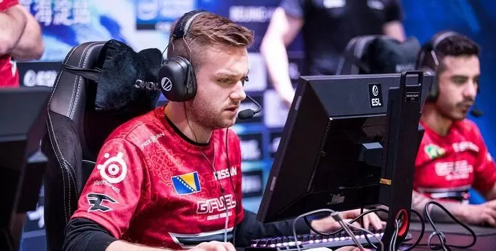 FaZe Clan — OG. Прогноз на матч CS:GO (9 апреля 2020 года) FaZe Clan — OG. Прогноз на матч CS:GO (9 апреля 2020 года)