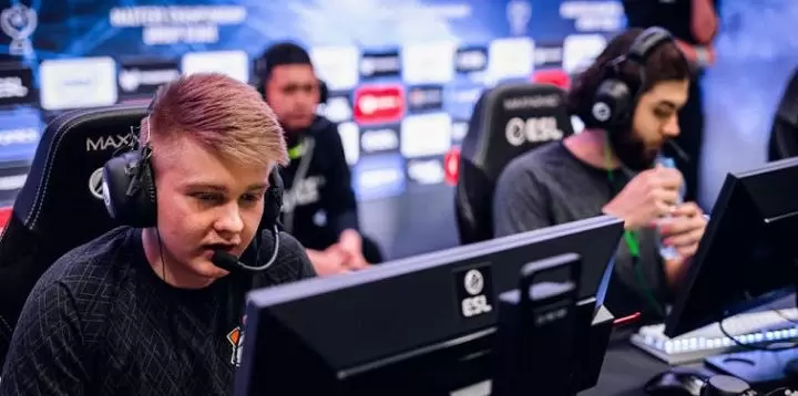 Virtus.pro — Gambit Youngsters. Прогноз на матч CS:GO (10 апреля 2020 года) Virtus.pro — Gambit Youngsters. Прогноз на матч CS:GO (10 апреля 2020 года)