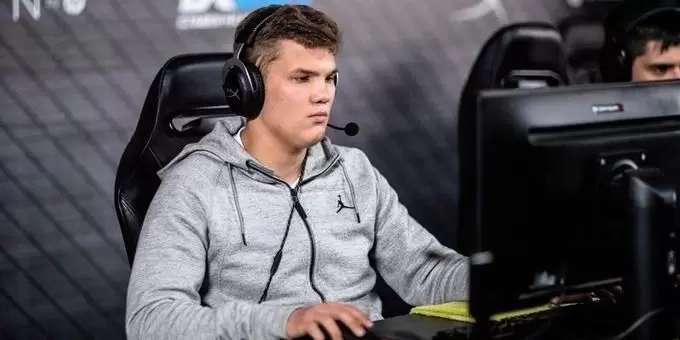 Gambit — Cyber Legacy. Прогноз на матч Dota 2 (14 апреля 2020 года) Gambit — Cyber Legacy. Прогноз на матч Dota 2 (14 апреля 2020 года)
