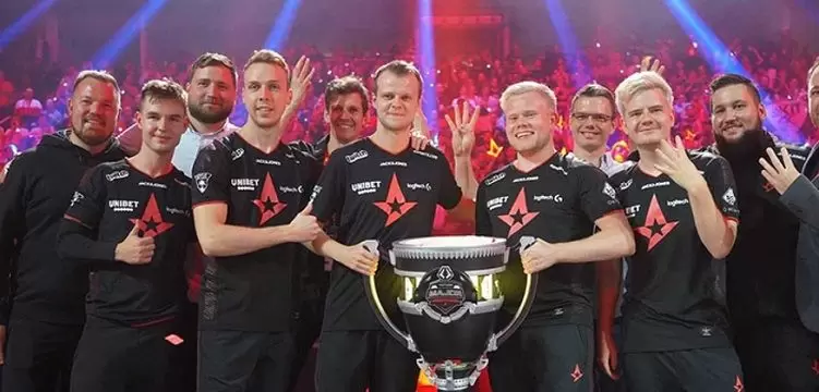 Complexity — Astralis. Прогноз на матч CS:GO (22 апреля 2020 года) Complexity — Astralis. Прогноз на матч CS:GO (22 апреля 2020 года)