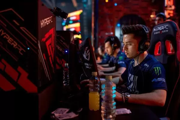 Evil Geniuses — 100 Thieves. Прогноз на матч CS:GO (24 апреля 2020 года) Evil Geniuses — 100 Thieves. Прогноз на матч CS:GO (24 апреля 2020 года)