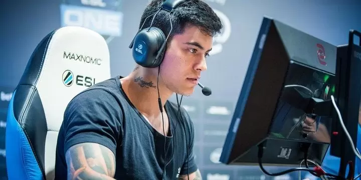 Red Canids — Imperial. Прогноз на матч CS:GO (24 апреля 2020 года) Red Canids — Imperial. Прогноз на матч CS:GO (24 апреля 2020 года)