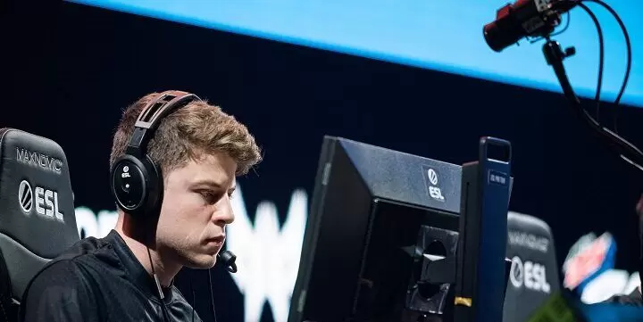 100 Thieves — Envy. Прогноз на матч CS:GO (9 мая 2020 года) 100 Thieves — Envy. Прогноз на матч CS:GO (9 мая 2020 года)