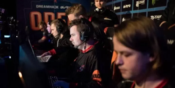 Tricked — Alternate Attax. Прогноз на матч CS:GO (11 мая 2020 года) Tricked — Alternate Attax. Прогноз на матч CS:GO (11 мая 2020 года)