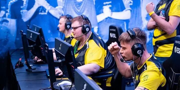 Na'Vi — FaZe Clan. Прогноз на матч CS:GO (30 мая 2020 года) Na'Vi — FaZe Clan. Прогноз на матч CS:GO (30 мая 2020 года)