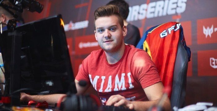 FaZe Clan — Complexity. Прогноз на матч CS:GO (20 июня 2020 года)