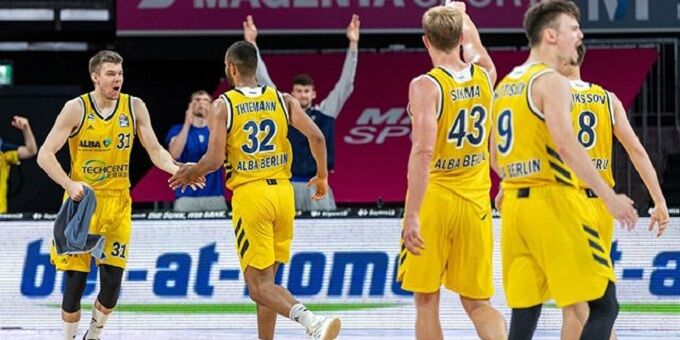 Альба — Людвигсбург. Прогноз на матч чемпионата Германии (26 июня 2020 года) Альба — Людвигсбург. Прогноз на матч чемпионата Германии (26 июня 2020 года)