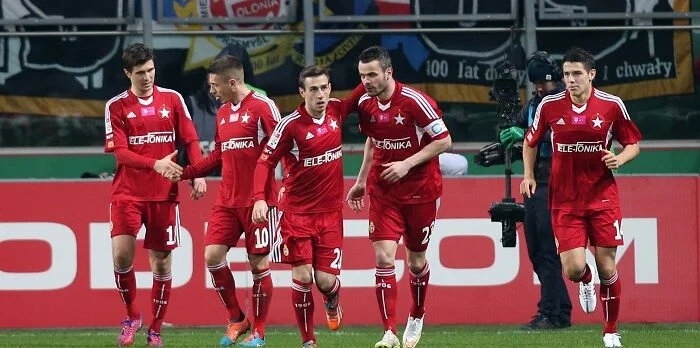 Висла — Арка. Прогноз на матч чемпионата Польши (18 июля 2020 года) Висла — Арка. Прогноз на матч чемпионата Польши (18 июля 2020 года)