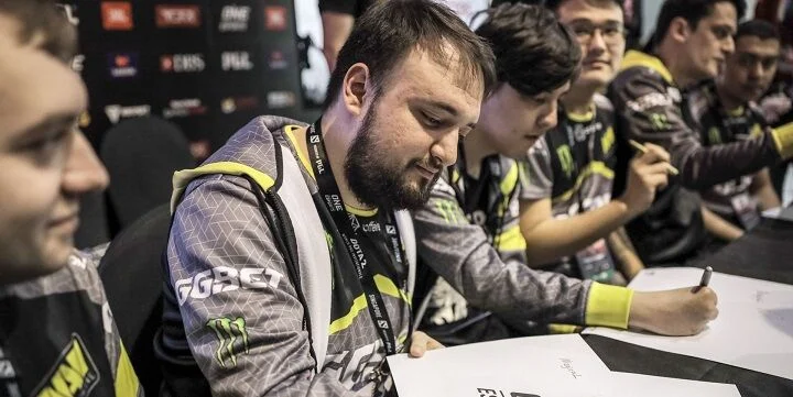 Na'Vi — FlyToMoon. Прогноз на матч Dota 2 (29 июля 2020 года) Na'Vi — FlyToMoon. Прогноз на матч Dota 2 (29 июля 2020 года)