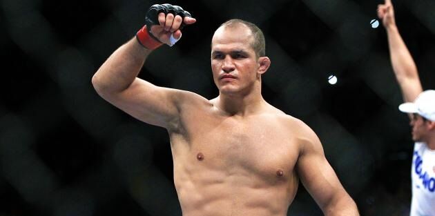 Джуниор Дос Сантос — Жаирзиньо Розенстрайк. Прогноз на UFC (16 августа 2020 года) Джуниор Дос Сантос — Жаирзиньо Розенстрайк. Прогноз на UFC (16 августа 2020 года)