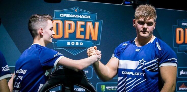 Complexity — Heroic. Прогноз на матч CS:GO (15 августа 2020 года) Complexity — Heroic. Прогноз на матч CS:GO (15 августа 2020 года)