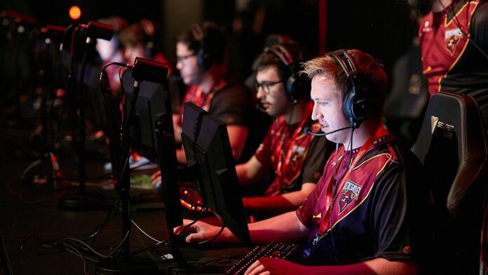 100 Thieves — Gen.G. Прогноз на матч CS:GO (18 августа 2020 года) 100 Thieves — Gen.G. Прогноз на матч CS:GO (18 августа 2020 года)