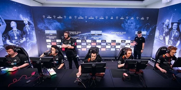 Cloud9 — Liquid. Прогноз на матч CS:GO (19 августа 2020 года) Cloud9 — Liquid. Прогноз на матч CS:GO (19 августа 2020 года)