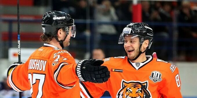 Локомотив — Амур. Прогноз на матч КХЛ (5 сентября 2020 года) Локомотив — Амур. Прогноз на матч КХЛ (5 сентября 2020 года)