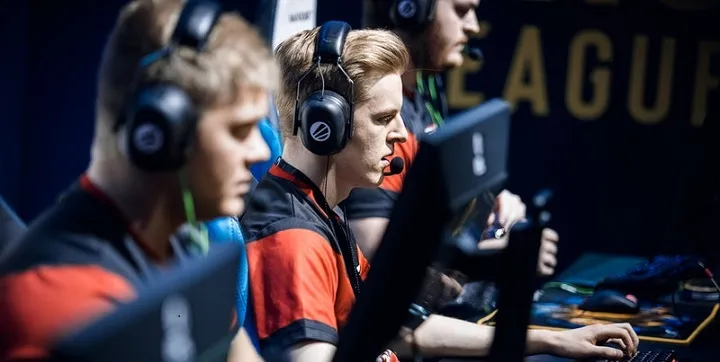 Complexity — Fnatic. Прогноз на матч CS:GO (9 октября 2020 года) Complexity — Fnatic. Прогноз на матч CS:GO (9 октября 2020 года)