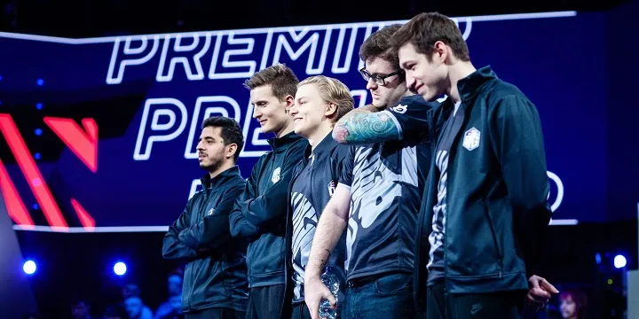 FaZe Clan — OG. Прогноз на матч CS:GO (11 октября 2020 года) FaZe Clan — OG. Прогноз на матч CS:GO (11 октября 2020 года)