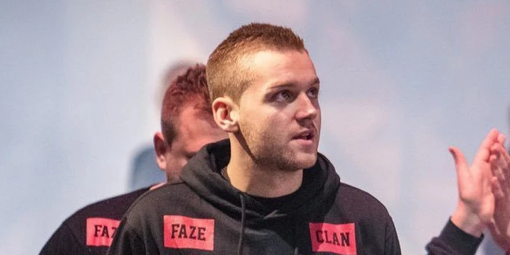 FaZe Clan — GODSENT. Прогноз на матч CS:GO (17 октября 2020 года) FaZe Clan — GODSENT. Прогноз на матч CS:GO (17 октября 2020 года)