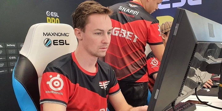 Heroic — Vitality. Прогноз на матч CS:GO (20 ноября 2020 года) Heroic — Vitality. Прогноз на матч CS:GO (20 ноября 2020 года)