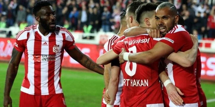 Сивасспор – Гезтепе. Прогноз на матч чемпионата Турции (30 ноября 2020 года) Сивасспор – Гезтепе. Прогноз на матч чемпионата Турции (30 ноября 2020 года)