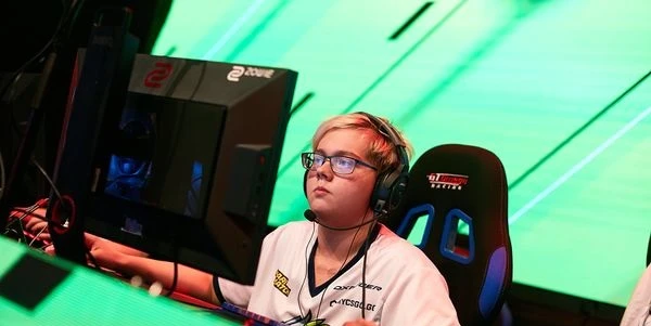 Cloud9 — Spirit. Прогноз на матч CS:GO (3 декабря 2020 года) Cloud9 — Spirit. Прогноз на матч CS:GO (3 декабря 2020 года)