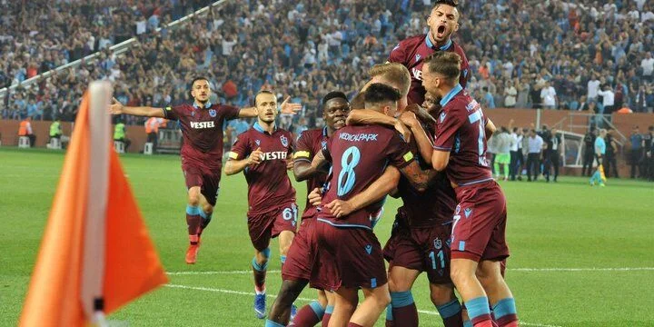 Трабзонспор - Сивасспор. Прогноз (кф.3.78) на матч чемпионата Турции (7 декабря 2020 года) Трабзонспор - Сивасспор. Прогноз (кф.3.78) на матч чемпионата Турции (7 декабря 2020 года)