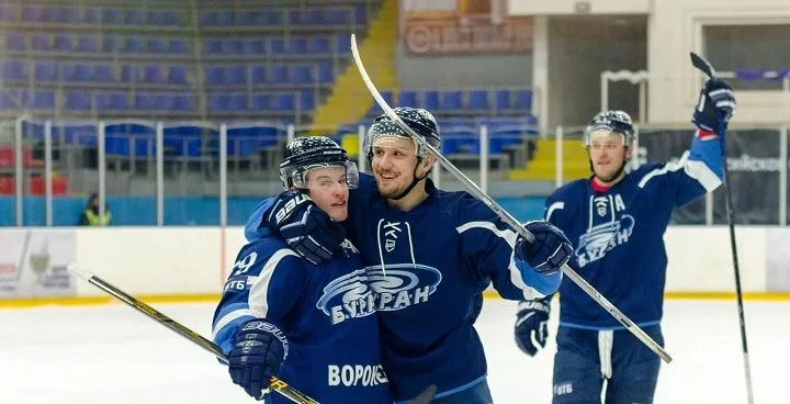 Динамо СПБ — Буран. Прогноз на матч чемпионата ВХЛ (14 декабря 2020 года) Динамо СПБ — Буран. Прогноз на матч чемпионата ВХЛ (14 декабря 2020 года)