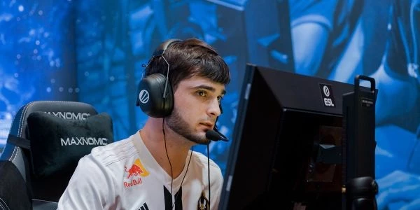 Vitality — Na'Vi. Прогноз на матч CS:GO (24 января 2021 года) Vitality — Na'Vi. Прогноз на матч CS:GO (24 января 2021 года)