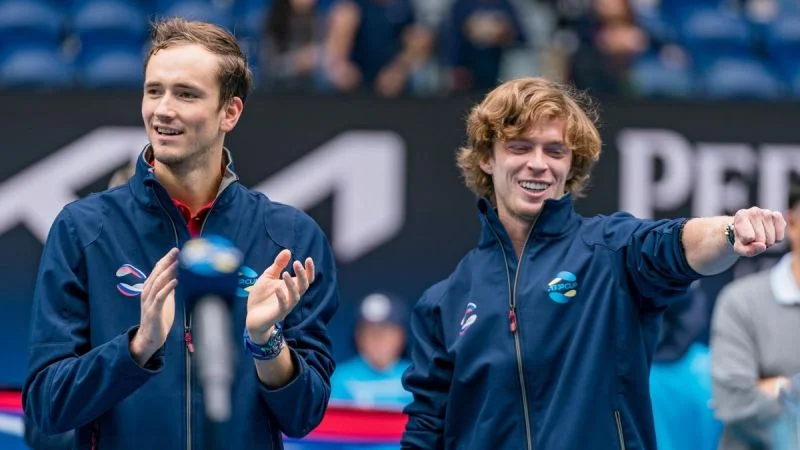 Андрей Рублев - Даниил Медведев. Прогноз на матч ATP Австралиан Оупен (17 февраля 2021 года)
Андрей Рублев - Даниил Медведев. Прогноз на матч ATP Австралиан Оупен (17 февраля 2021 года)