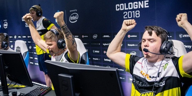 Gambit — Na'Vi. Прогноз на матч CS:GO (26 февраля 2021 года) Gambit — Na'Vi. Прогноз на матч CS:GO (26 февраля 2021 года)