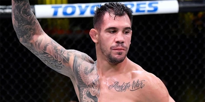 Тьяго Сантос — Александр Ракич. Прогноз на UFC (7 марта 2021 года) Тьяго Сантос — Александр Ракич. Прогноз на UFC (7 марта 2021 года)