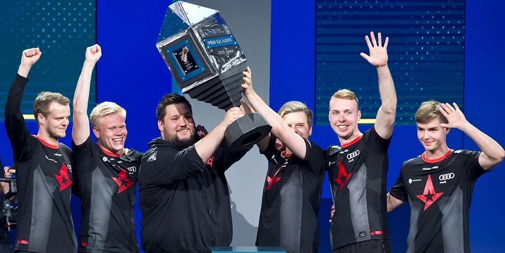 Astralis — Liquid. Прогноз на матч CS:GO (26 марта 2021 года) Astralis — Liquid. Прогноз на матч CS:GO (26 марта 2021 года)