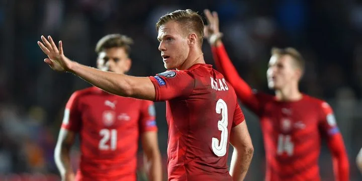 Персеполис – Аль-Вахда. Прогноз на матч азиатской Лиги Чемпионов (14 апреля 2021 года) Персеполис – Аль-Вахда. Прогноз на матч азиатской Лиги Чемпионов (14 апреля 2021 года)