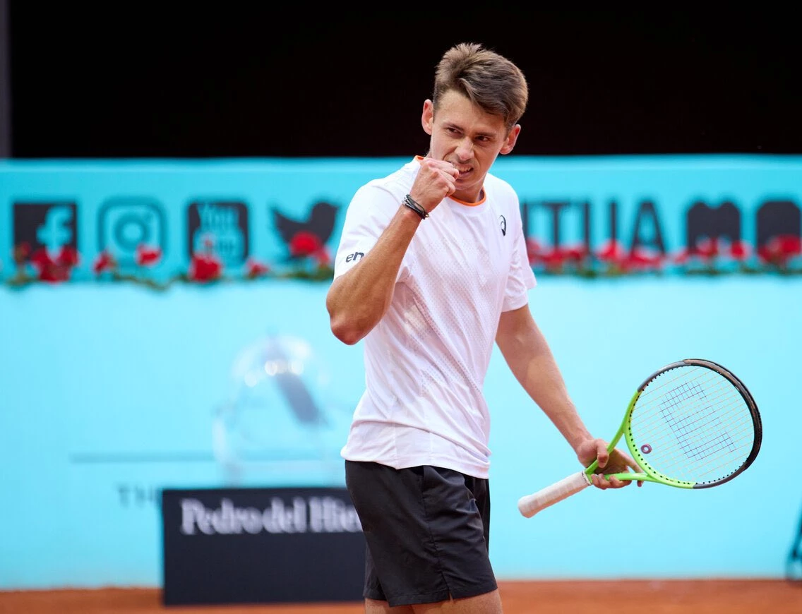Джанлука Магер - Алекс Де Минаур. Прогноз на матч ATP Рим (10 мая 2021 года)
Джанлука Магер - Алекс Де Минаур. Прогноз на матч ATP Рим (10 мая 2021 года)