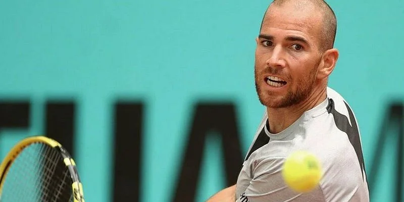 Адриан Маннарино — Альяж Бедене. Прогноз на матч ATP Ролан Гаррос (1 июня 2021 года) Адриан Маннарино — Альяж Бедене. Прогноз на матч ATP Ролан Гаррос (1 июня 2021 года)