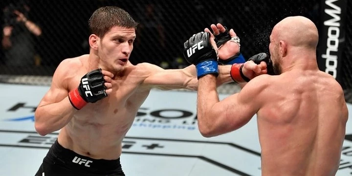 Хаким Доуду — Мовсар Евлоев. Прогноз на UFC (13 июня 2021 года) Хаким Доуду — Мовсар Евлоев. Прогноз на UFC (13 июня 2021 года)