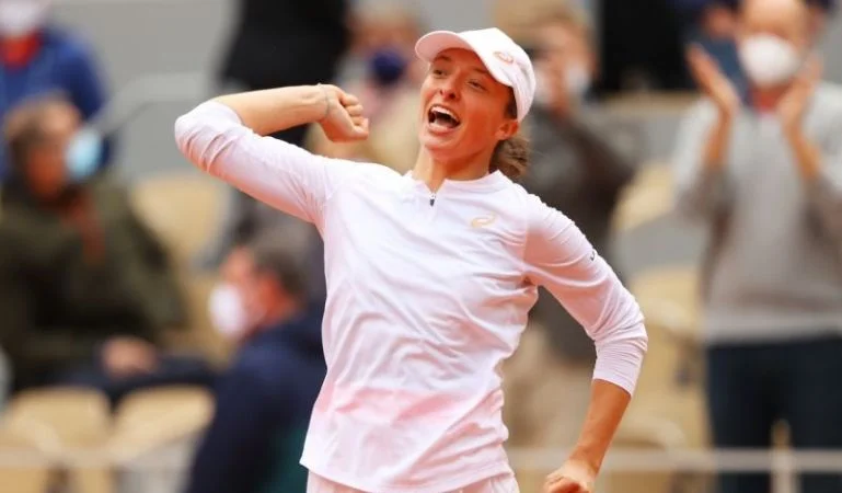 Ига Свёнтек – Вера Звонаёва. Прогноз на матч WTA Уимблдон (30 июня 2021 года) Ига Свёнтек – Вера Звонаёва. Прогноз на матч WTA Уимблдон (30 июня 2021 года)